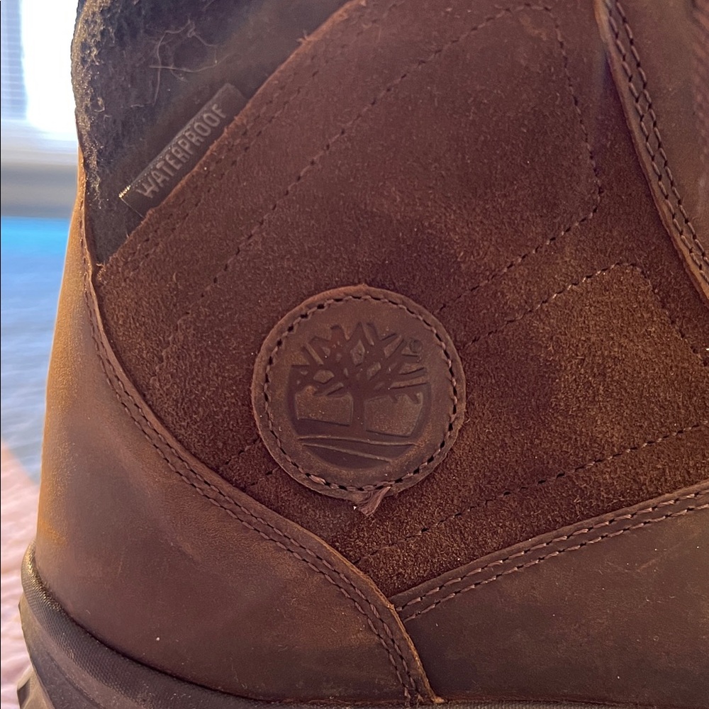 Men’s Timberland Dark Brown Waterproof Boots — Size 10 - Picture 2 of 9